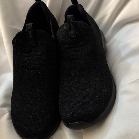 Skechers Shoes - Skechers Black Air-Cooled Memory Foam Footwear